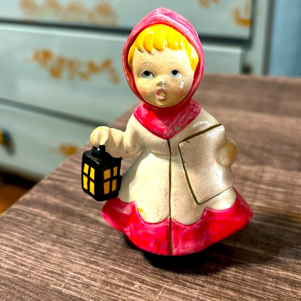 Woken Japan 1940's little girl caroler 4 inches
